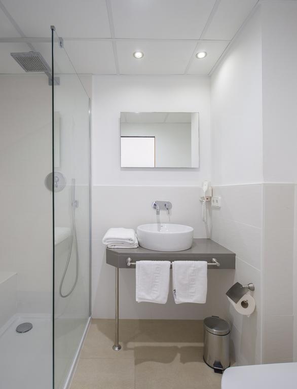 Apartamento de 1 dormitorio con balcón